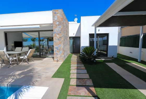 Resale - Villa - Pilar de la Horadada - Costa Blanca