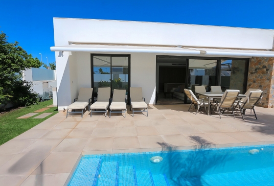 Resale - Villa - Pilar de la Horadada - Costa Blanca