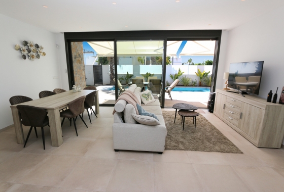 Resale - Villa - Pilar de la Horadada - Costa Blanca