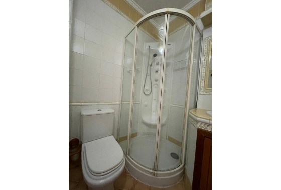 Herverkoop - Appartement / flat - Torrevieja - Las Piscinas Naturales