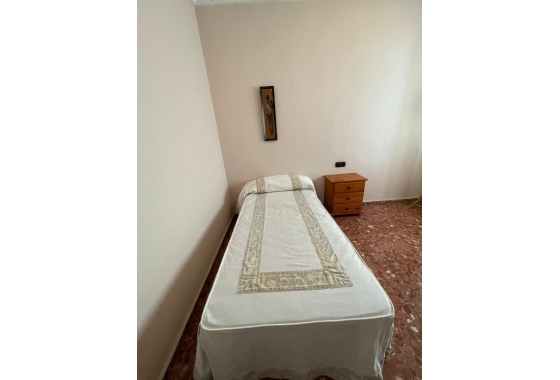 Herverkoop - Appartement / flat - Torrevieja - Las Piscinas Naturales