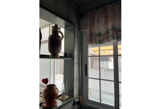 Herverkoop - Appartement / flat - Torrevieja - Las Piscinas Naturales