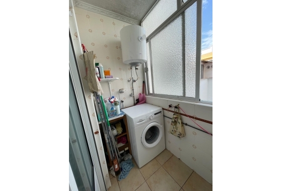 Herverkoop - Appartement / flat - Torrevieja - Las Piscinas Naturales