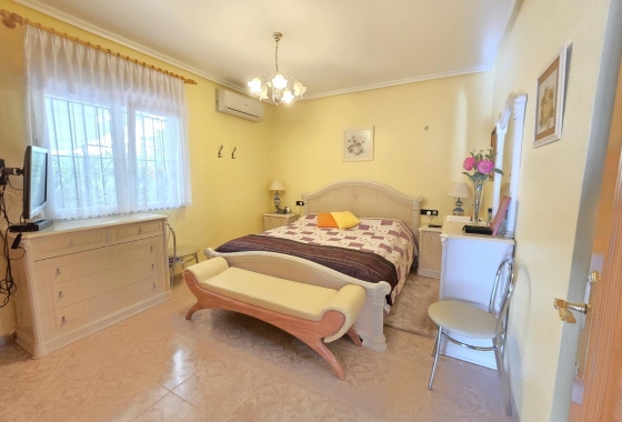 Reventa - Villa - Orihuela Costa - Playa Flamenca