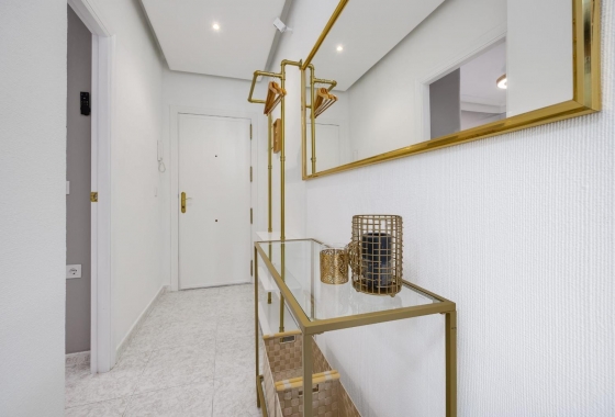 Wiederverkauf - Wohnung - Torrevieja - Estacion De Autobuses