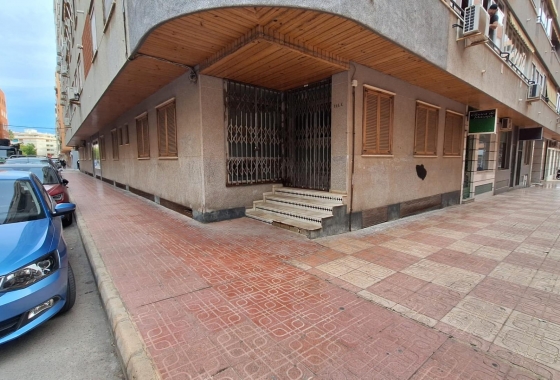 Resale - Apartment / flat - Torrevieja - Acequion