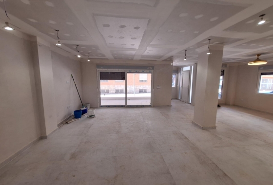 Resale - Apartment / flat - Torrevieja - Acequion