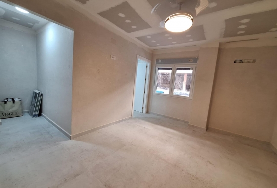 Resale - Apartment / flat - Torrevieja - Acequion