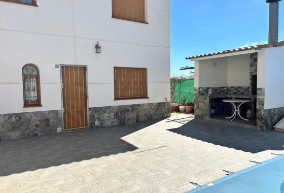 Återförsäljning - Villa - Los Alcazares - Las Lomas Del Rame-bahía Bella