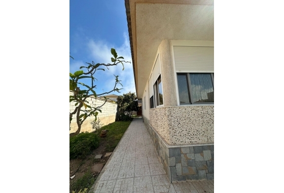 Herverkoop - Villa - Los Alcazares - Las Lomas Del Rame-bahía Bella