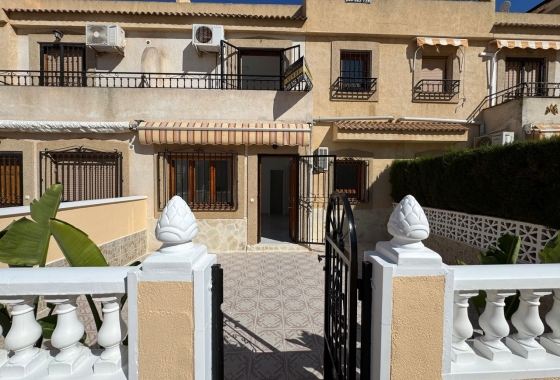 Resale - Townhouse - Torrevieja - Los Frutales