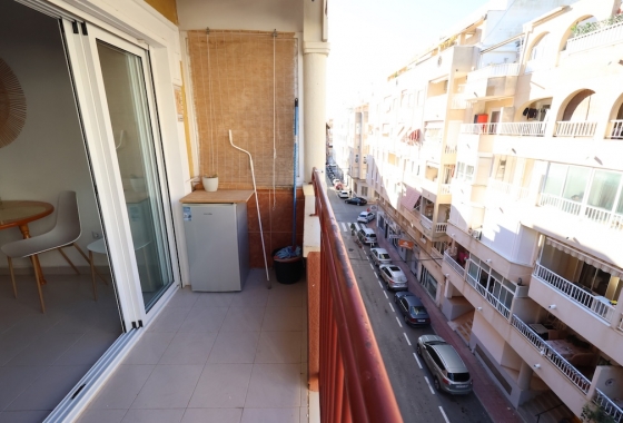 Resale - Apartment / flat - Torrevieja - Playa del Cura
