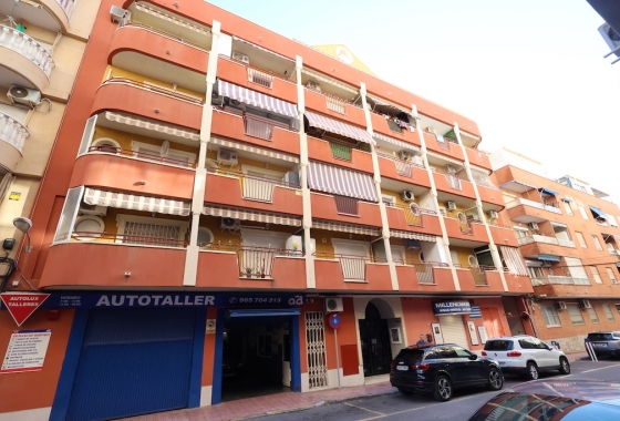 Resale - Apartment / flat - Torrevieja - Playa del Cura