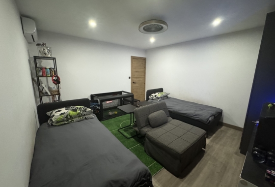 Resale - Townhouse - San Miguel de Salinas - Inland