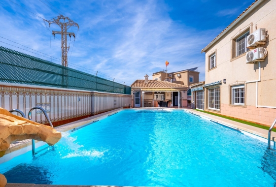 Revente - Villa - Torrevieja - El Chaparral