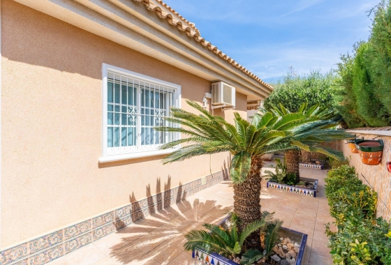 Herverkoop - Villa - Torrevieja - Los Balcones - Los Altos del Edén