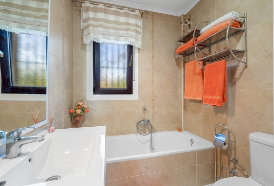 Resale - Villa - Almoradí - Inland