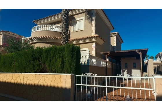 Reventa - Villa - Torrevieja - Costa Blanca