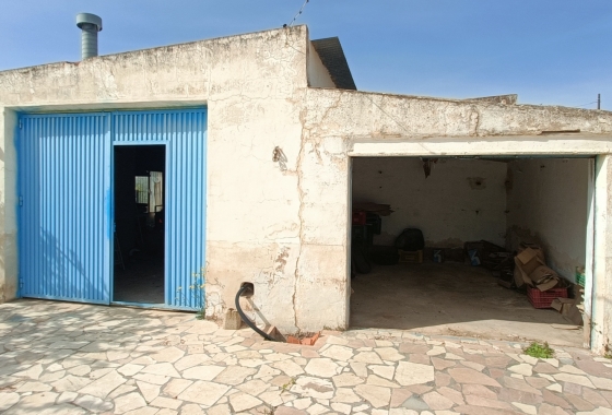 Resale - Villa - La Romana - Inland