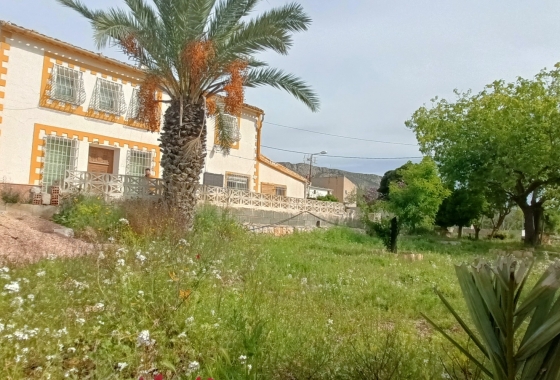 Resale - Villa - La Romana - Inland