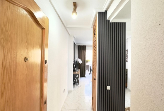 Resale - Apartment / flat - Torrevieja - Nueva Torrevieja - Aguas Nuevas