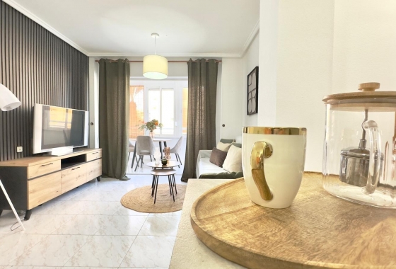 Resale - Apartment / flat - Torrevieja - Nueva Torrevieja - Aguas Nuevas