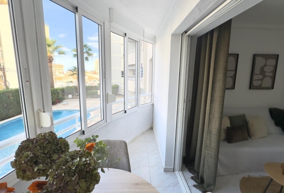 Resale - Apartment / flat - Torrevieja - Nueva Torrevieja - Aguas Nuevas