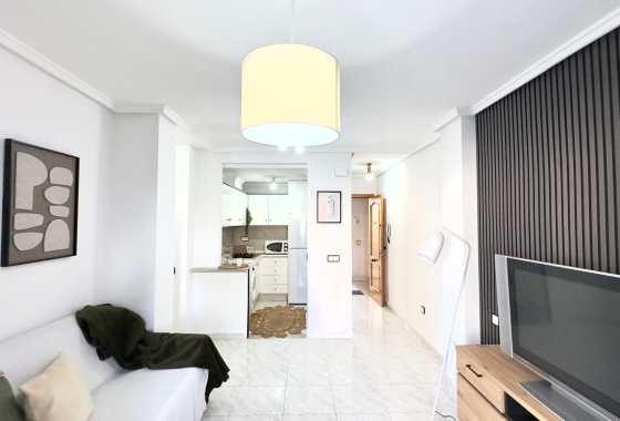 Resale - Apartment / flat - Torrevieja - Nueva Torrevieja - Aguas Nuevas