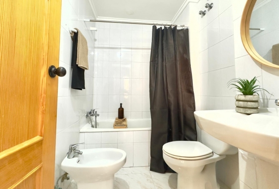 Resale - Apartment / flat - Torrevieja - Nueva Torrevieja - Aguas Nuevas