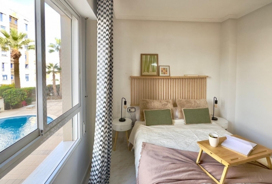 Resale - Apartment / flat - Torrevieja - Nueva Torrevieja - Aguas Nuevas