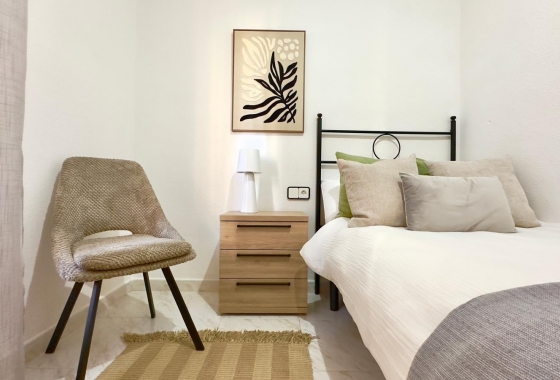 Resale - Apartment / flat - Torrevieja - Nueva Torrevieja - Aguas Nuevas