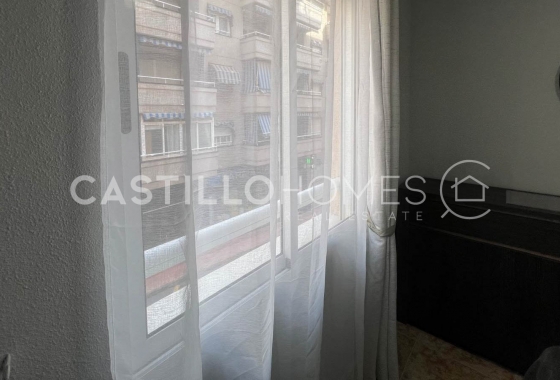 Reventa - Apartamento / piso - Torrevieja - Centro