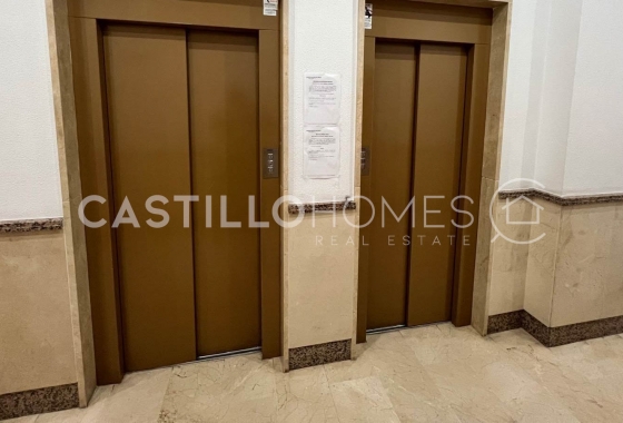 Reventa - Apartamento / piso - Torrevieja - Centro