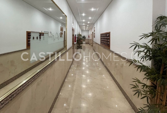 Reventa - Apartamento / piso - Torrevieja - Centro