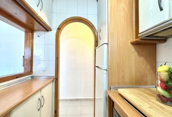 Resale - Apartment / flat - Torrevieja - El Chaparral