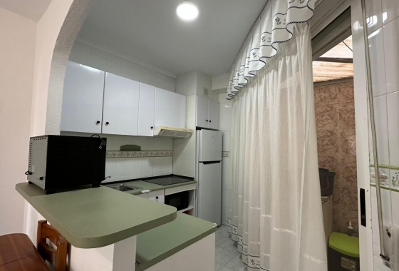 Återförsäljning - Bungalow - Orihuela Costa - La Florida