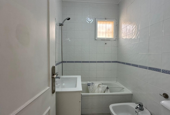 Återförsäljning - Bungalow - Orihuela Costa - La Florida