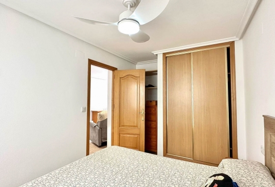 Återförsäljning - Lägenhet / lägenhet - Torrevieja - Centro