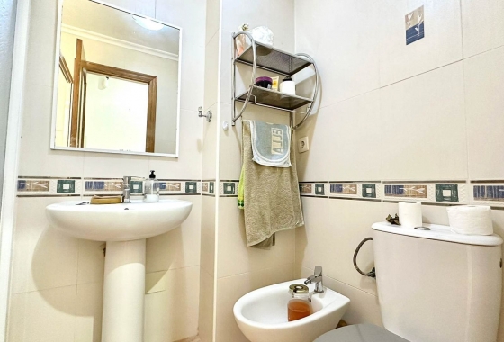 Återförsäljning - Lägenhet / lägenhet - Torrevieja - Centro