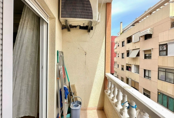 Återförsäljning - Lägenhet / lägenhet - Torrevieja - Centro