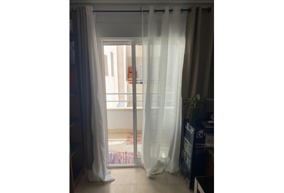 Resale - Apartment / flat - Torrevieja - Centro