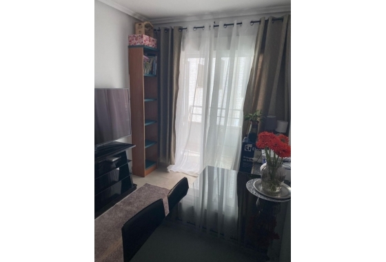 Resale - Apartment / flat - Torrevieja - Centro