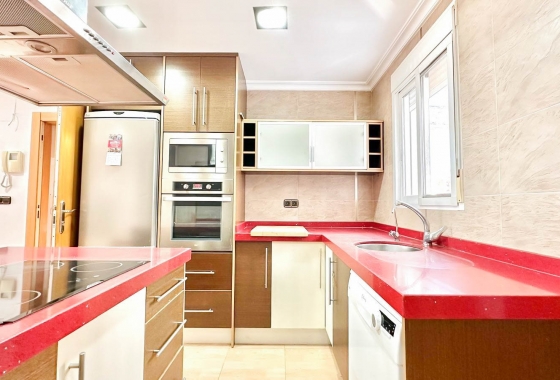 Wiederverkauf - Wohnung - Torrevieja - Centro