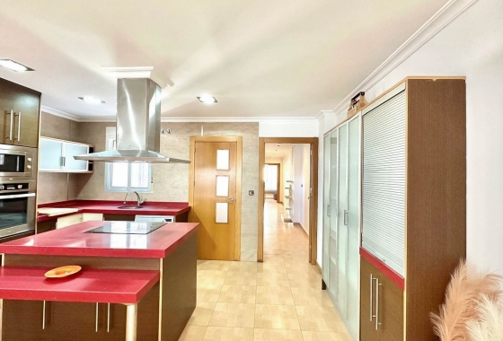 Wiederverkauf - Wohnung - Torrevieja - Centro