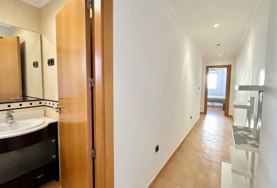 Wiederverkauf - Wohnung - Torrevieja - Centro