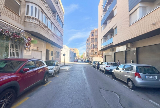 Wiederverkauf - Wohnung - Torrevieja - Centro