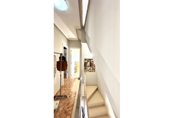 Перепродажа - Вилла - Orihuela Costa - La Regia