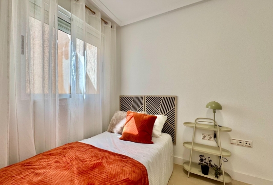 Resale - Apartment / flat - Torrevieja - PARQUE DE LAS NACIONES