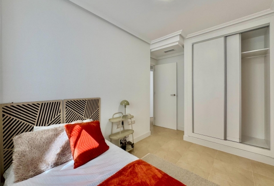 Resale - Apartment / flat - Torrevieja - PARQUE DE LAS NACIONES