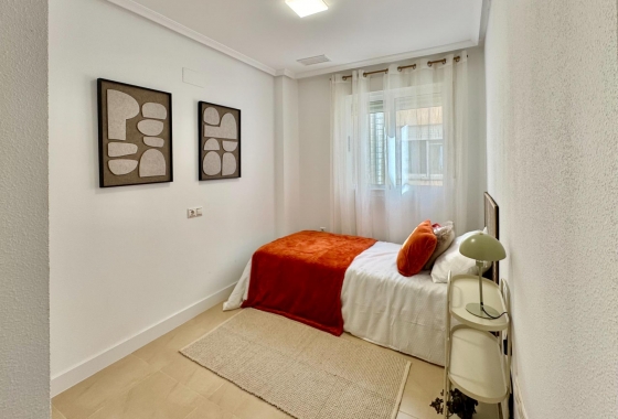 Resale - Apartment / flat - Torrevieja - PARQUE DE LAS NACIONES